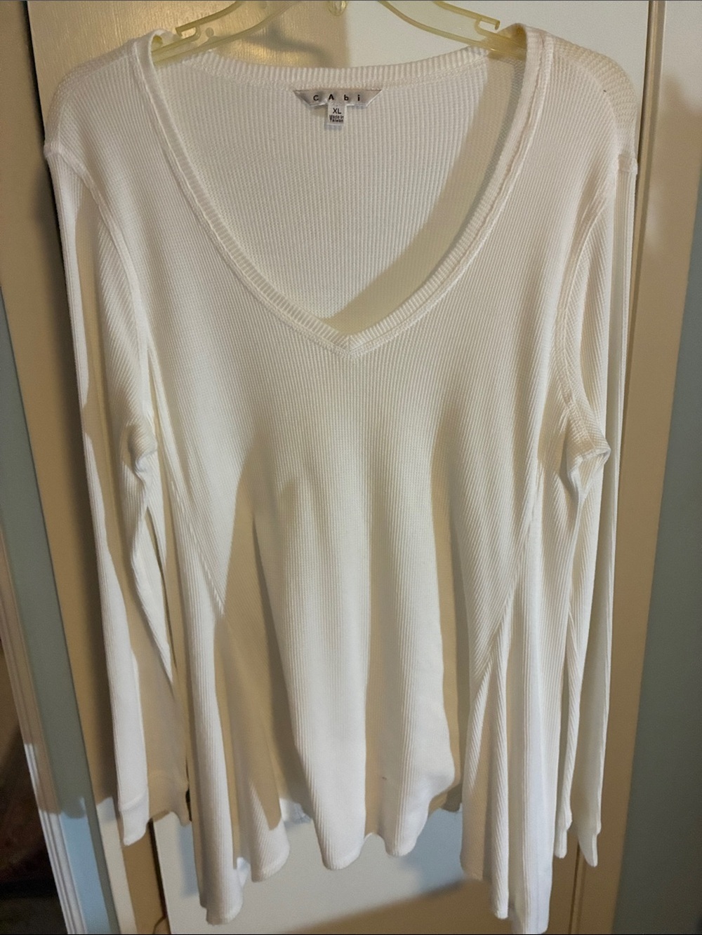 CAbi White Ribbed V-Neck Long Sleeve Tee